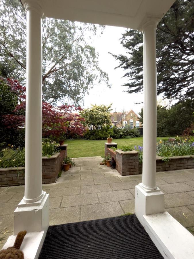 Manor House Of Cheshunt- Historic Villa Bagian luar foto